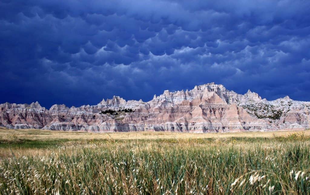 Image of a prairie and hills in South Dakota