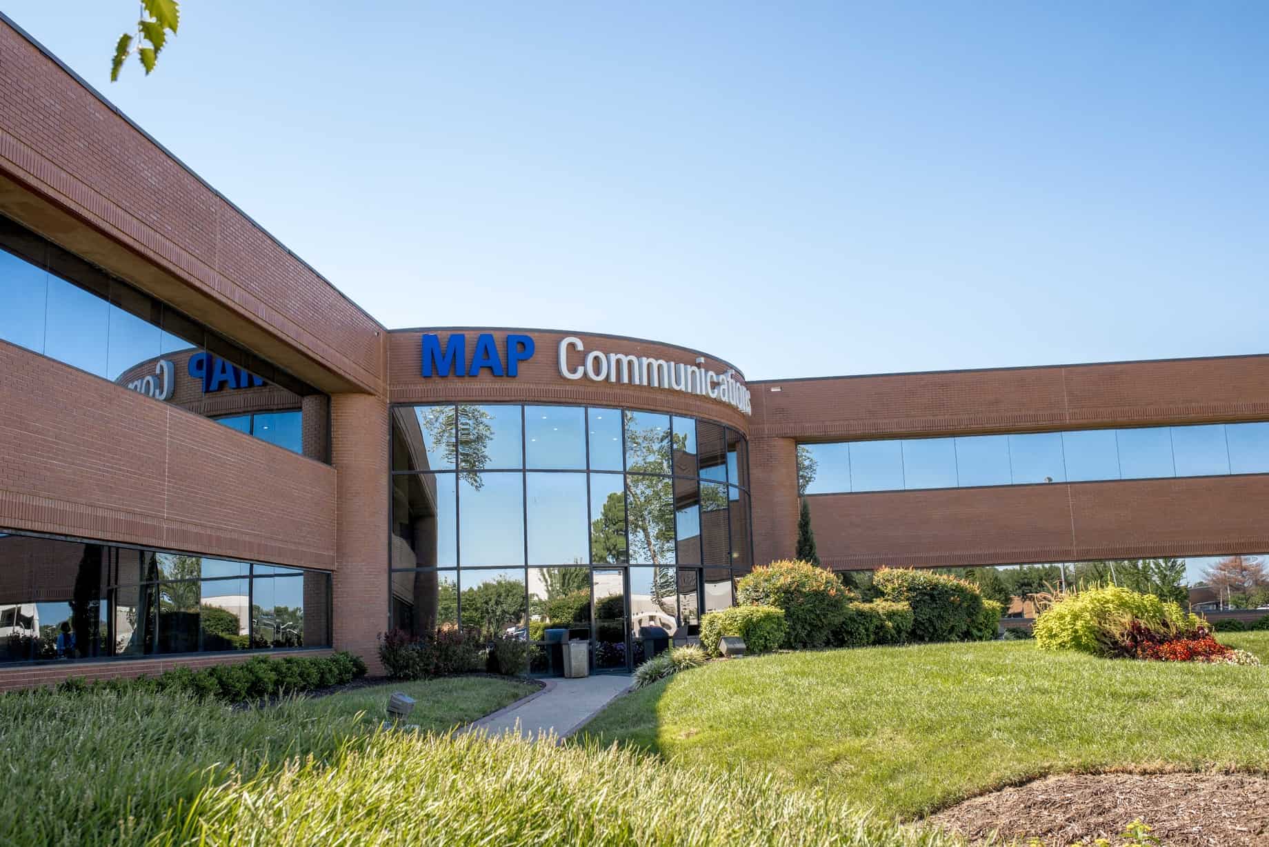 Image Of The Map Communications Headquarters Provider Of Professionalanswering Services. Answering Services With Professional Usbased Agents Live image of the map communications headquarters provider of professionalanswering services. answering services with professional usbased agents live