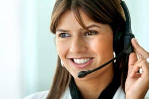 Image of a MAP Communications employee providing answering services