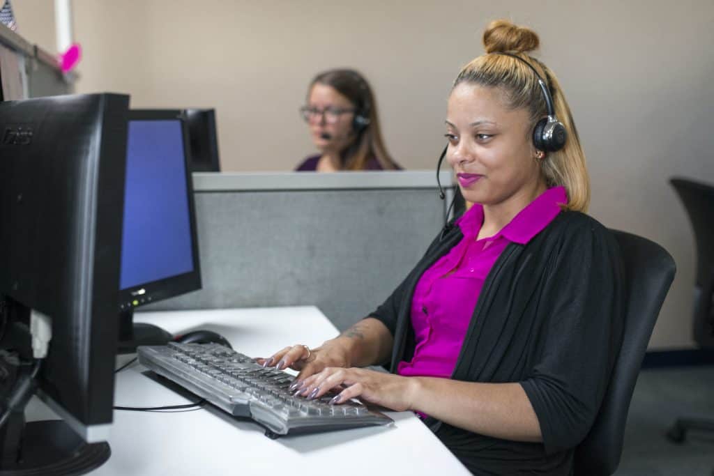 Image of a MAP Communications call center agent updating a customer account