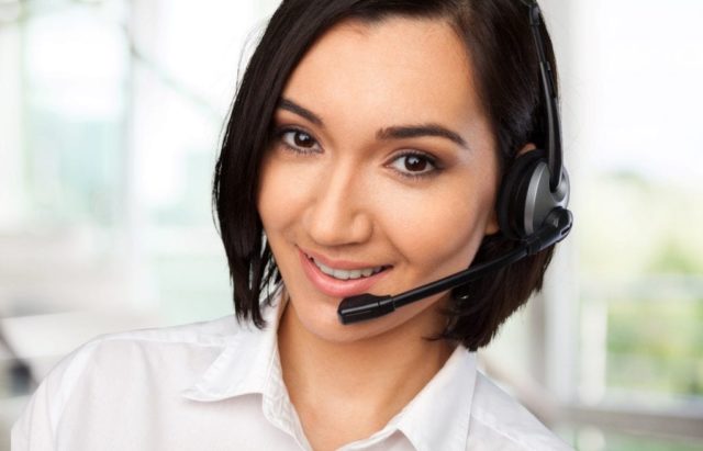 Image of an answering service agent answering the most frequently asked questions about answering services