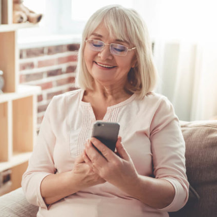 Tips on How to Effectively Communicate with Elderly People