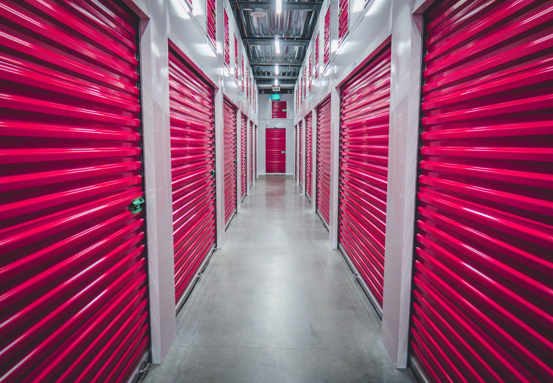 inside of a storage facility that uses a self storage answering service