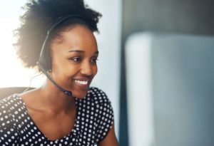 a virtual receptionist working in a locksmith call center