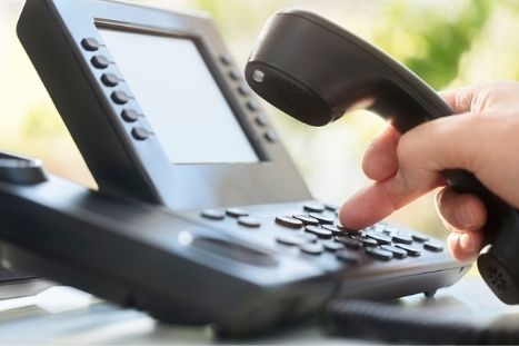Popular Options for Handling Business Phone Call Overflow