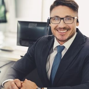 Main Reasons Why an Answering Service Can Help Your HR Team