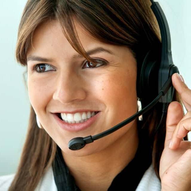 receptionist providing phone call screening service