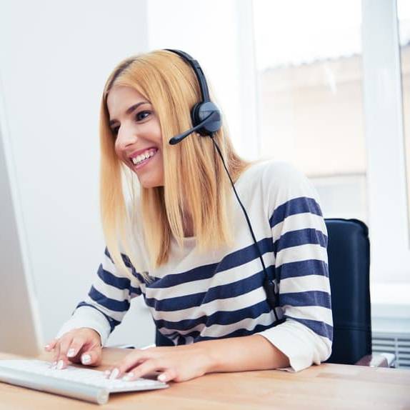 Image of virtual receptionist providing answering service for attorneys specializing in elder law