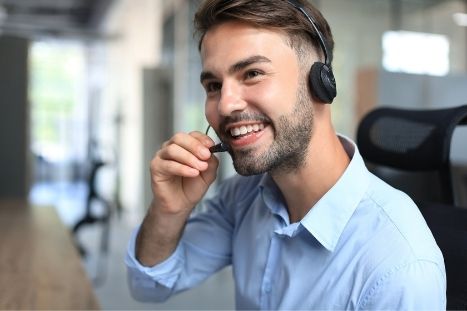 Answering Service Vs. Virtual Receptionist: What’s the Difference? Answering Service Vs. Virtual Receptionist: What’s the Difference?